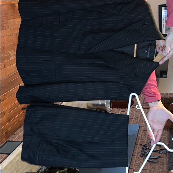 Pant suit - Picture 1 of 4